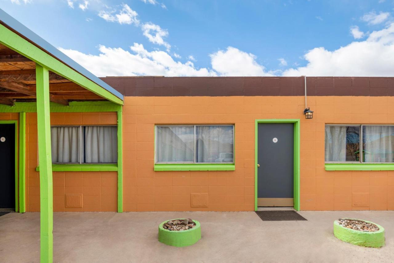 Oyo Hotel Hanksville, Ut Luaran gambar