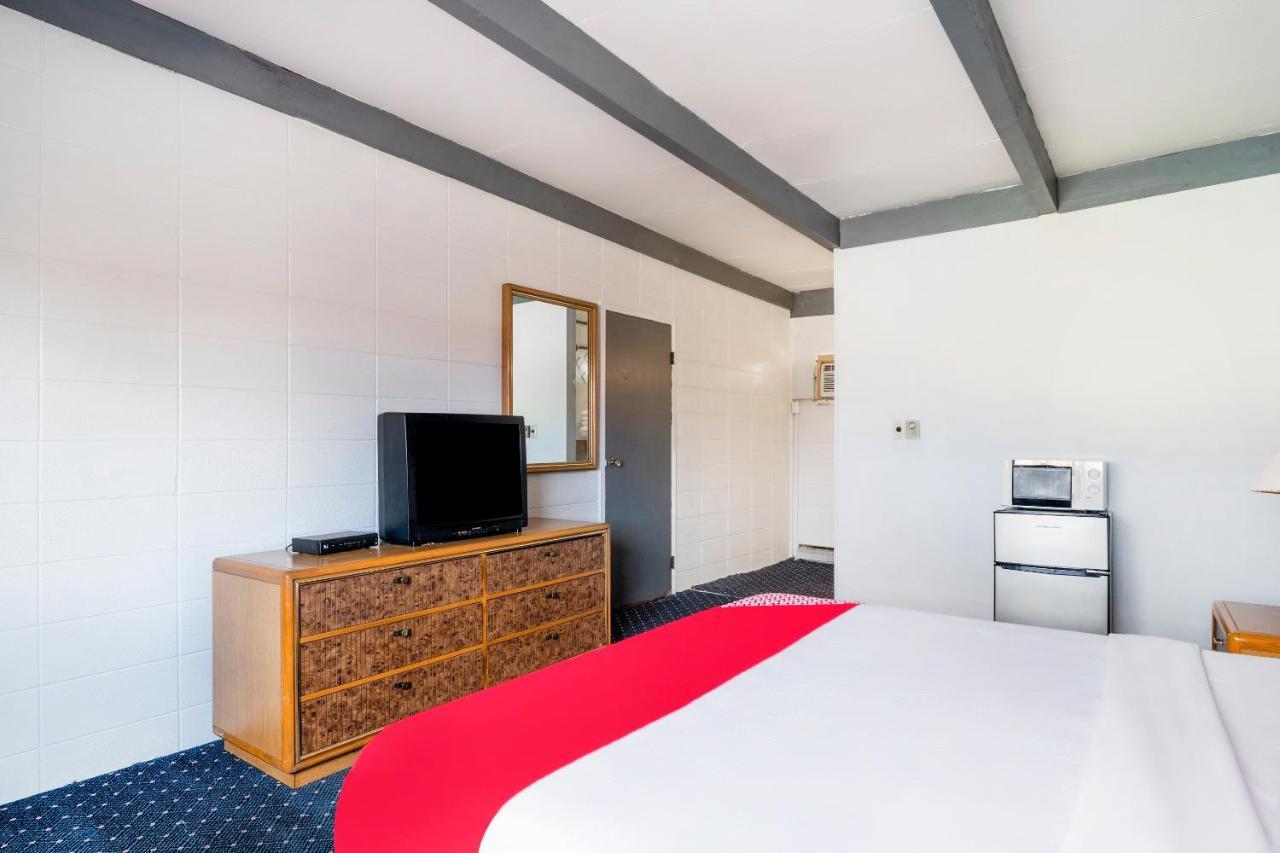 Oyo Hotel Hanksville, Ut Luaran gambar