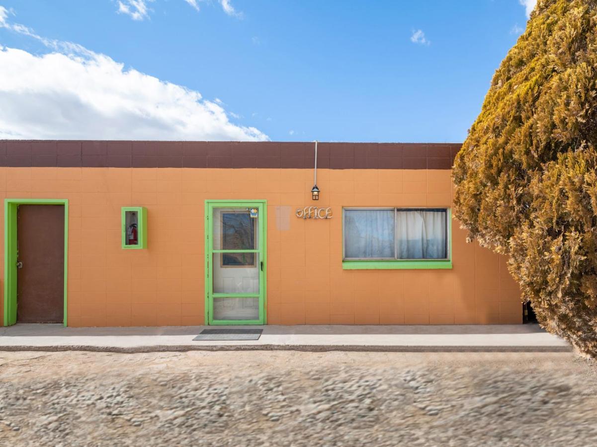 Oyo Hotel Hanksville, Ut Luaran gambar